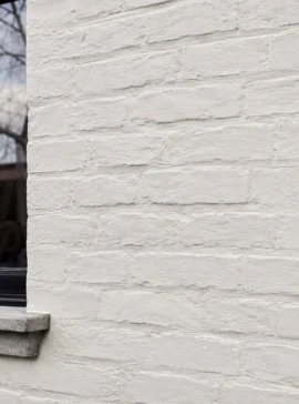 Geschilderde gevel detail